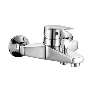 Wall mounted bathtub faucet